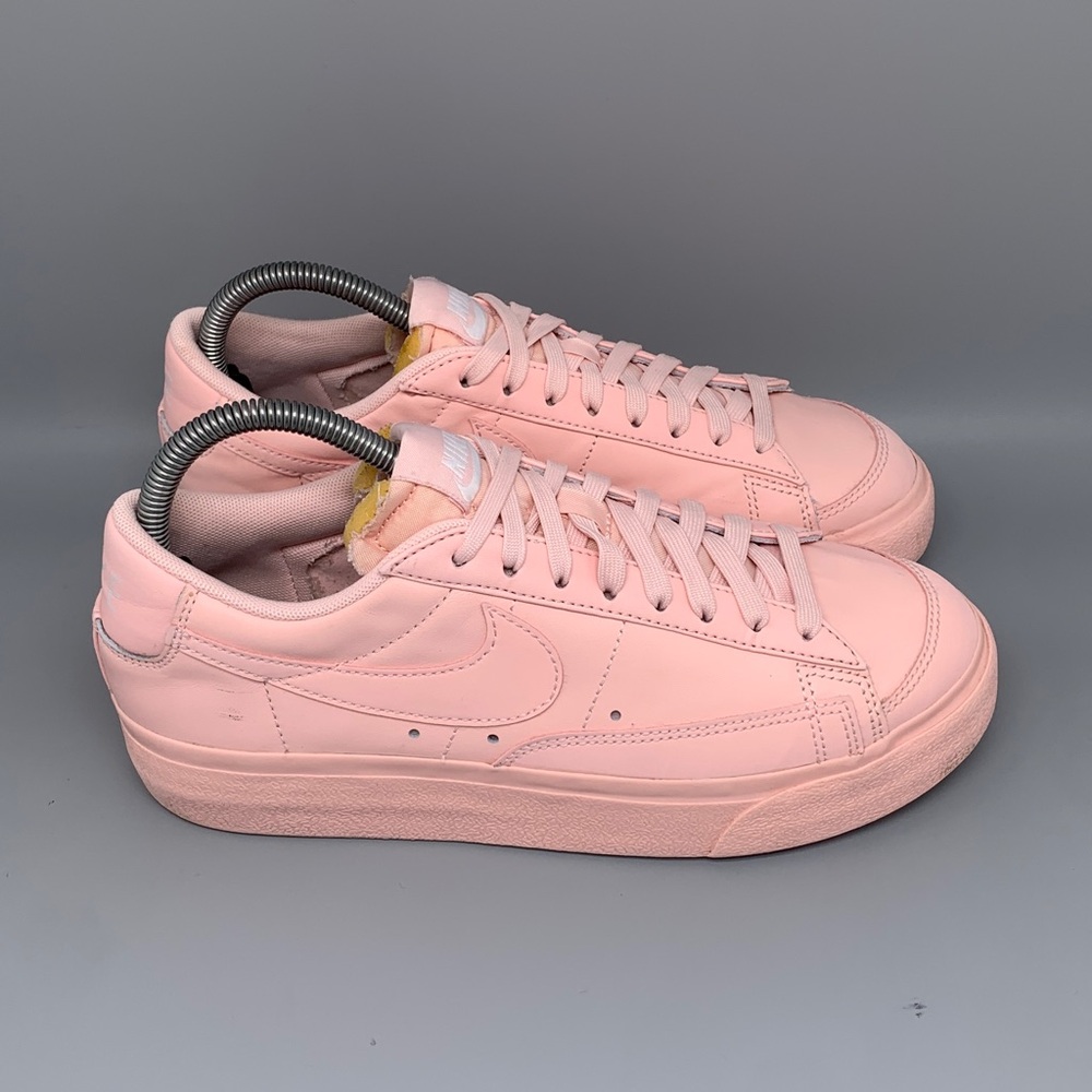 Nike‎ Blazer Low Platform Pink Atmosphere Shoes DJ0292‑600 Women’s Sz 8.5
